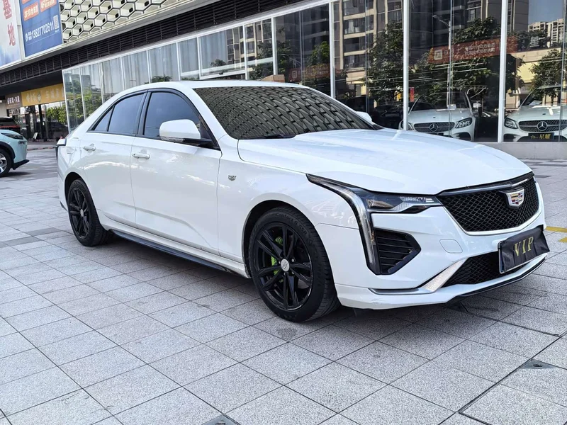 Cadillac CT4 — фото 2