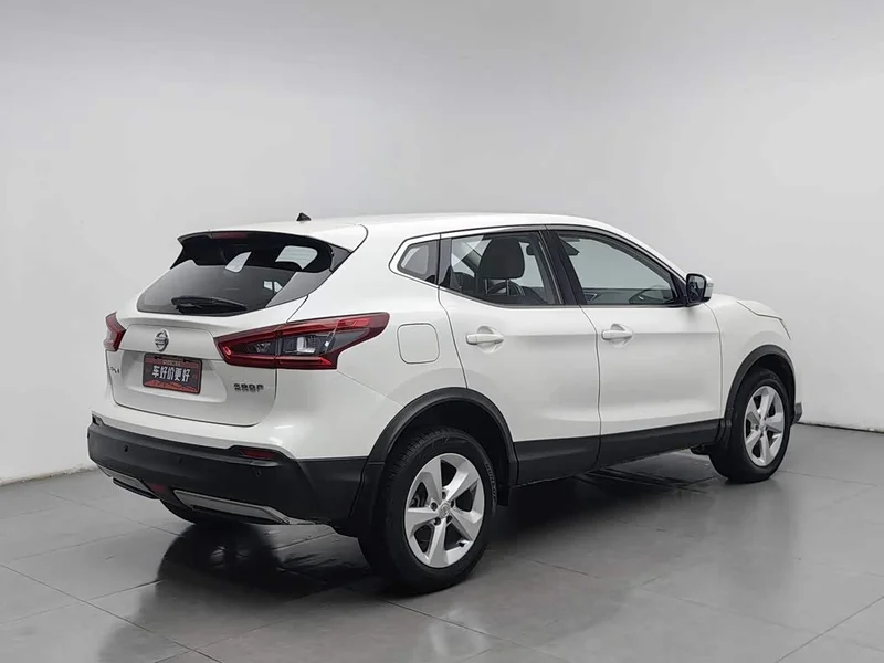 Nissan Qashqai — фото 2