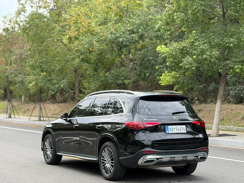Mercedes-Benz GLC — фото 11