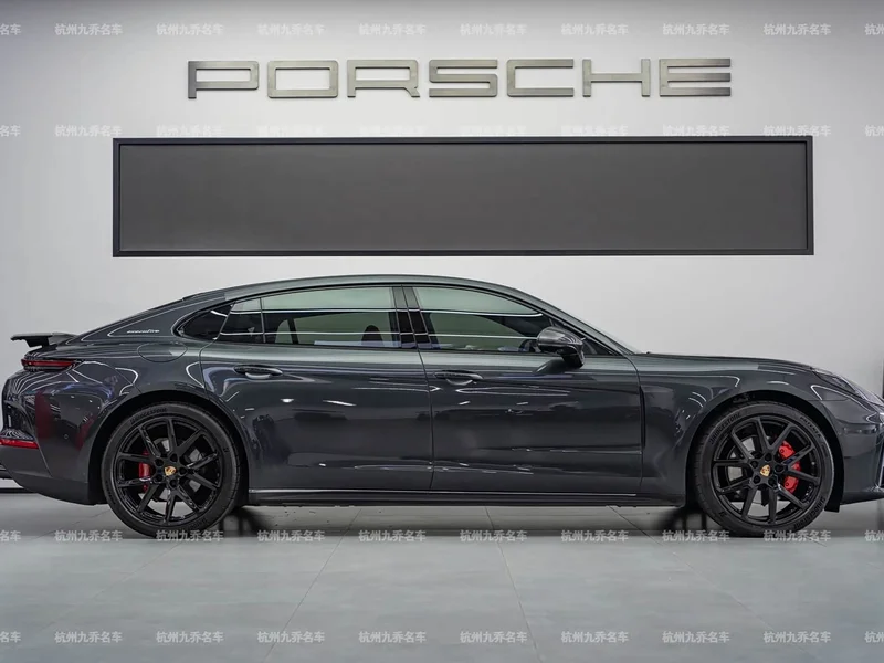 Porsche Panamera — фото 4