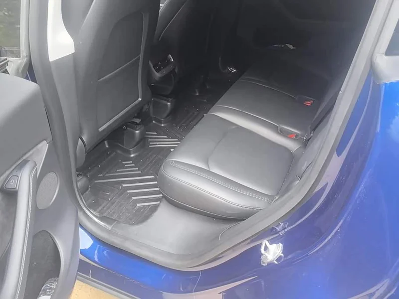 Tesla Model Y — фото 11
