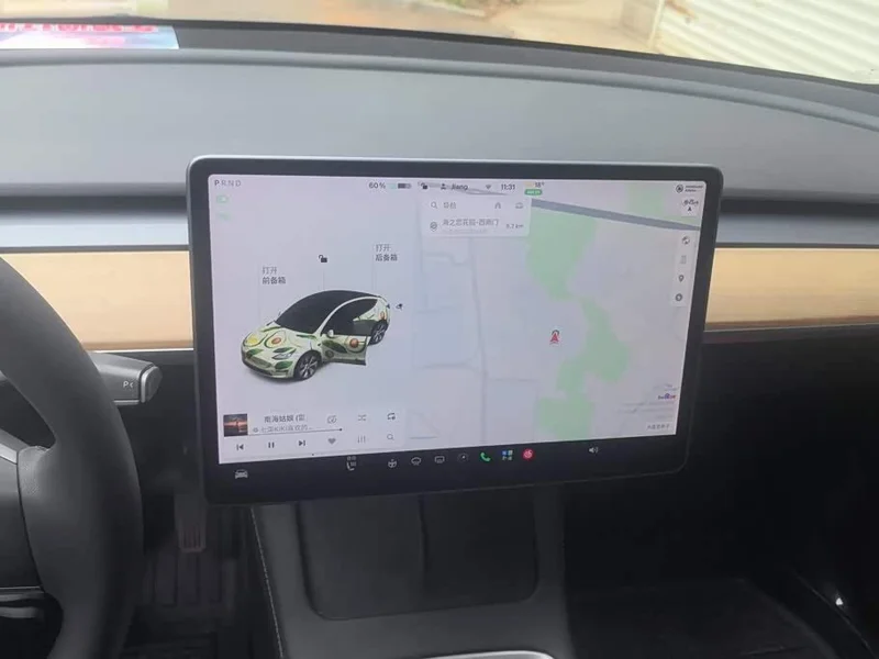 Tesla Model Y — фото 13