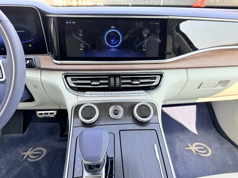 Hongqi H9 — фото 20