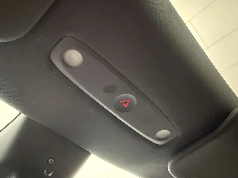 Tesla Model Y — фото 13