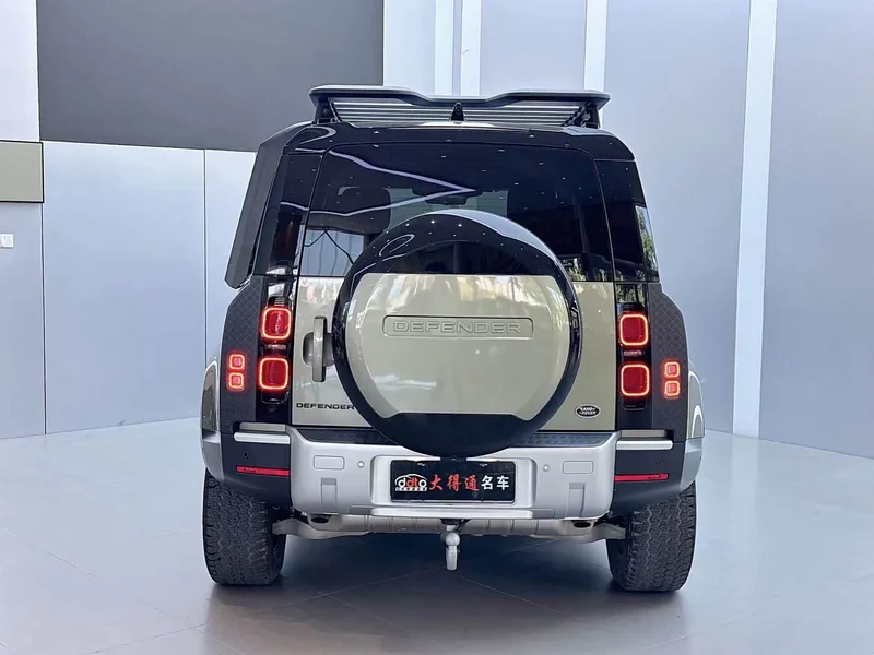 Land Rover Defender — фото 4