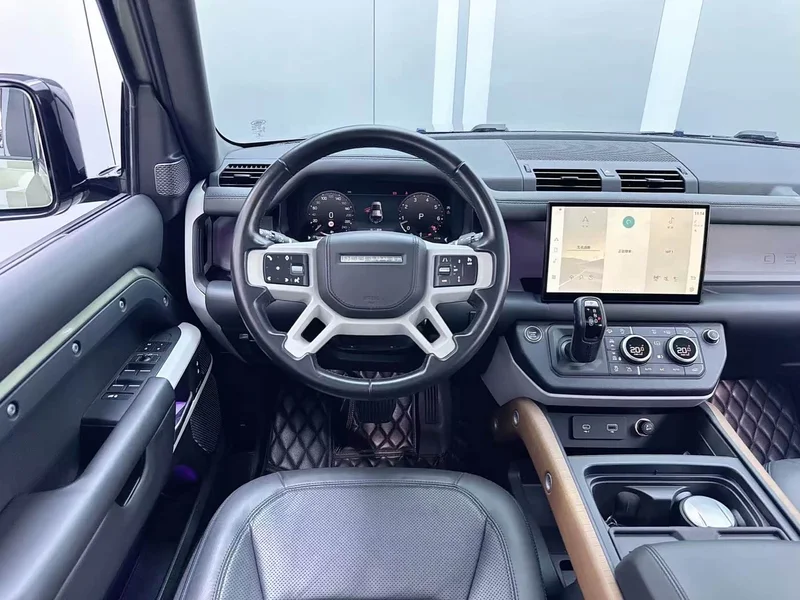 Land Rover Defender — фото 9