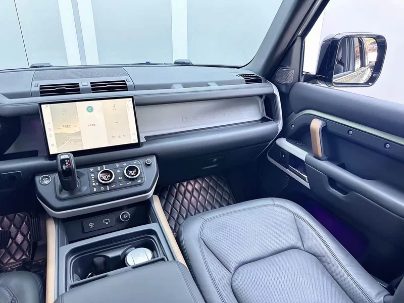Land Rover Defender — фото 10