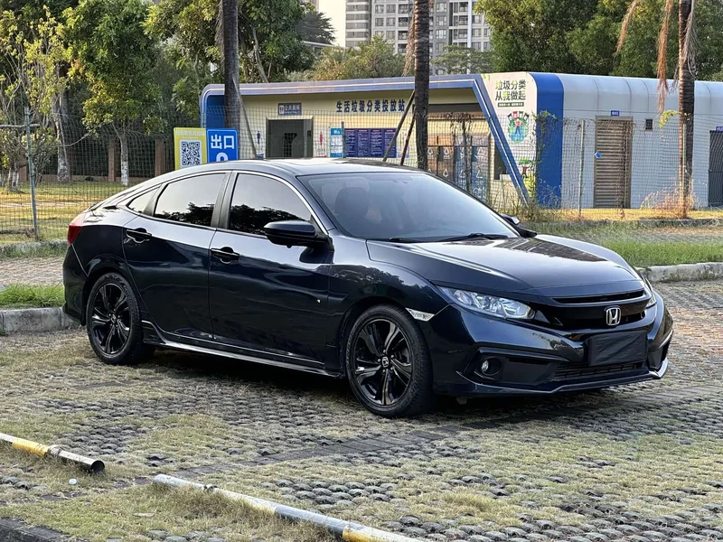 Honda Civic — фото 3