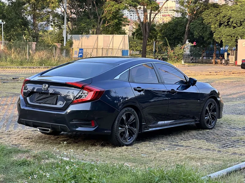 Honda Civic — фото 9