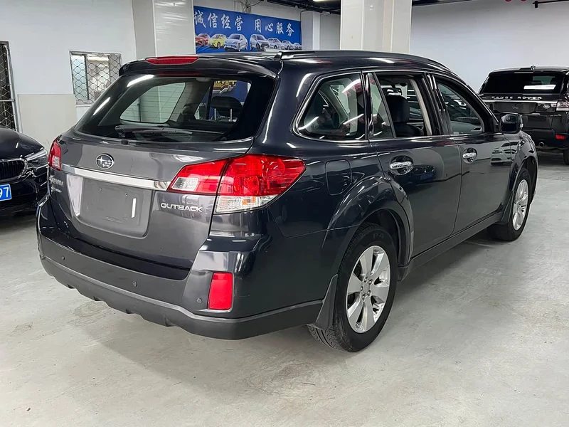 Subaru Outback — фото 14