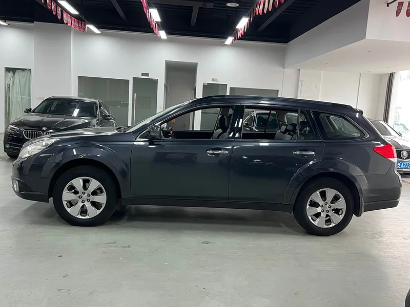 Subaru Outback — фото 15