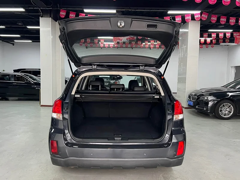 Subaru Outback — фото 17