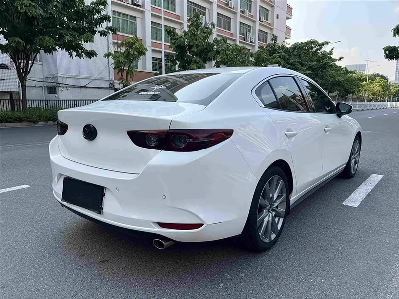 Mazda 3 Axela — фото 8