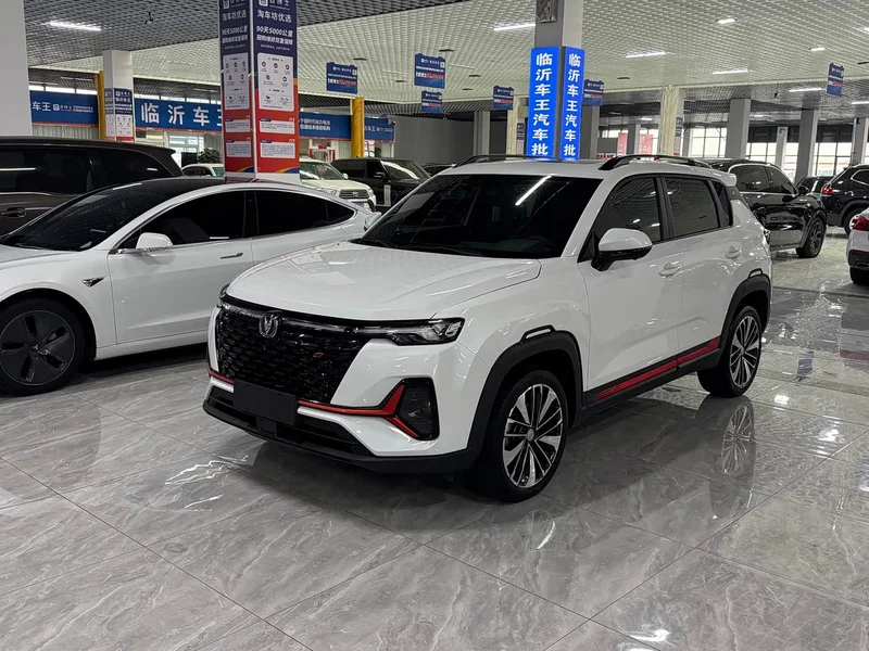 Changan CS35PLUS — фото 1