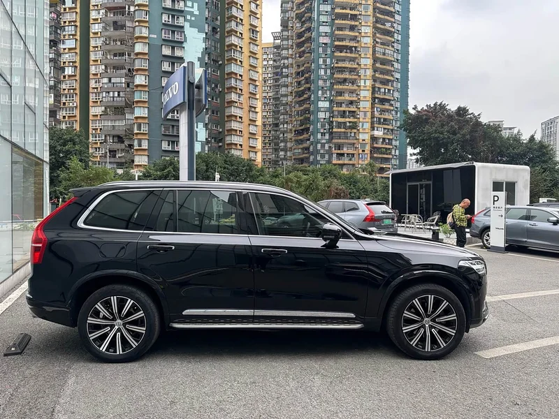 Volvo XC90 — фото 4