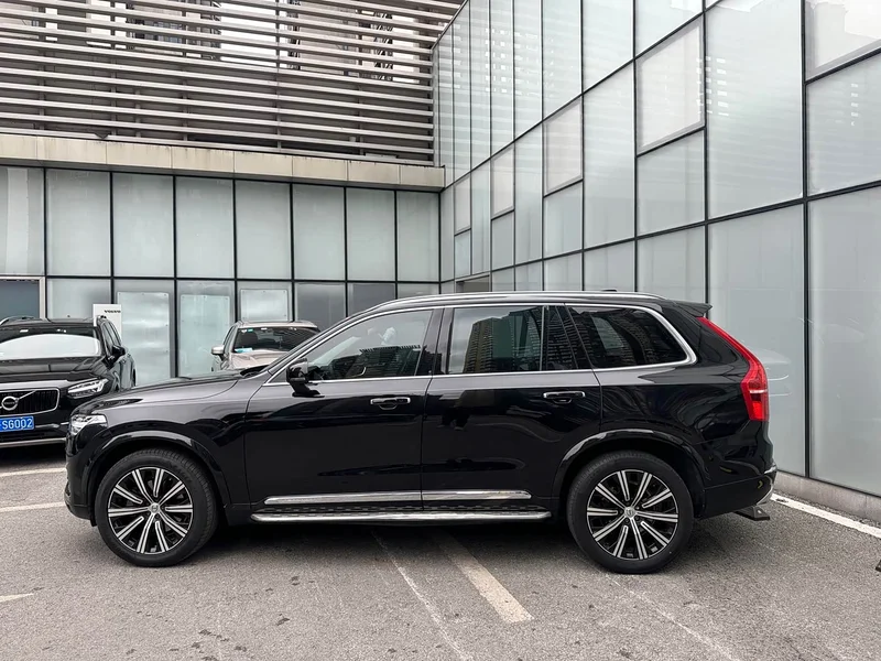 Volvo XC90 — фото 5