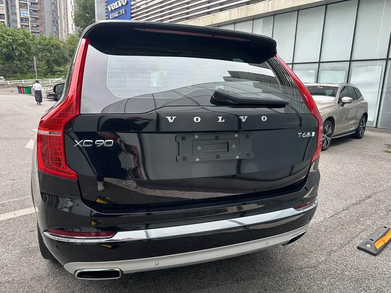 Volvo XC90 — фото 7