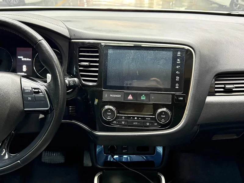 Mitsubishi Outlander — фото 15