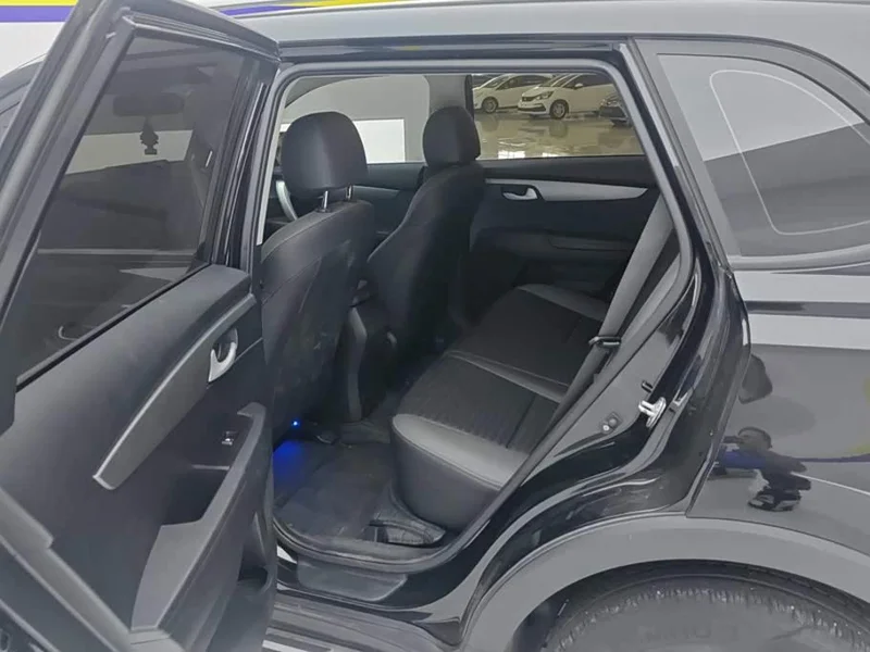 Kia Sportage — фото 11