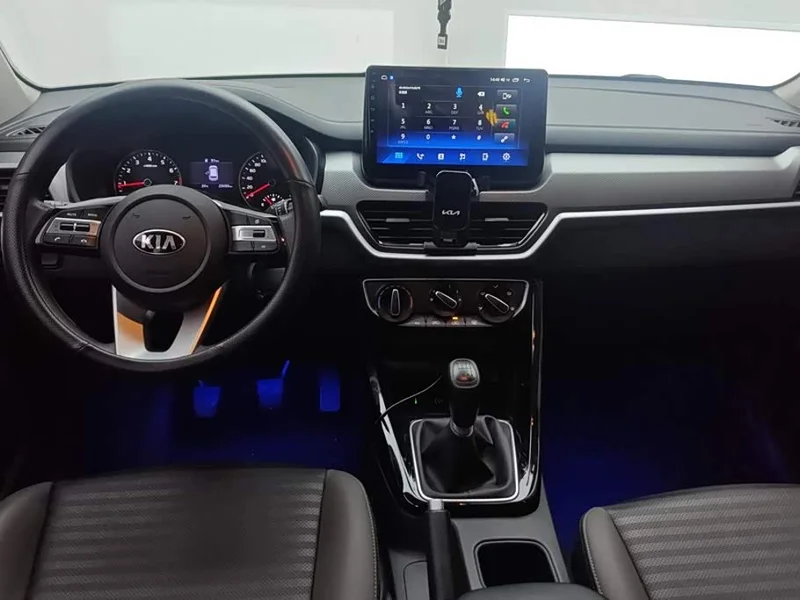 Kia Sportage — фото 12
