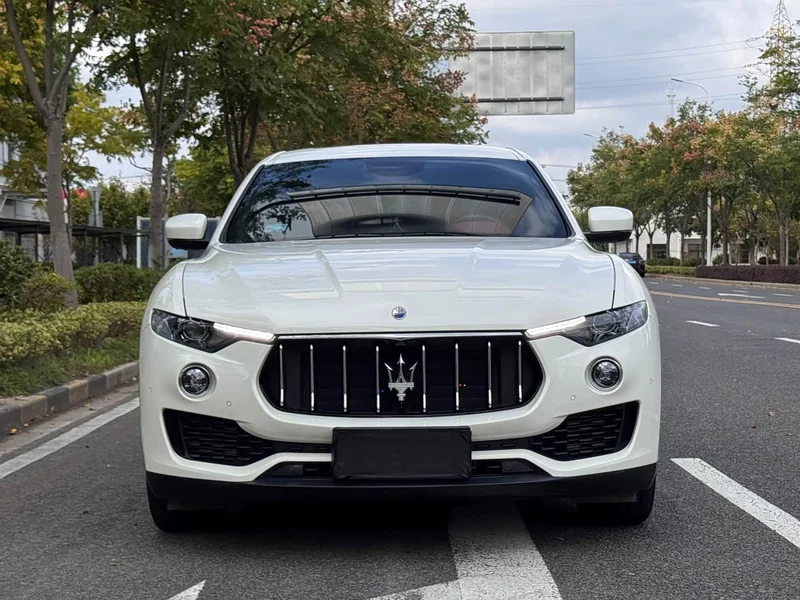 Maserati Levante — фото 2