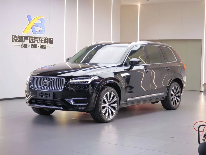 Volvo XC90 — фото 1