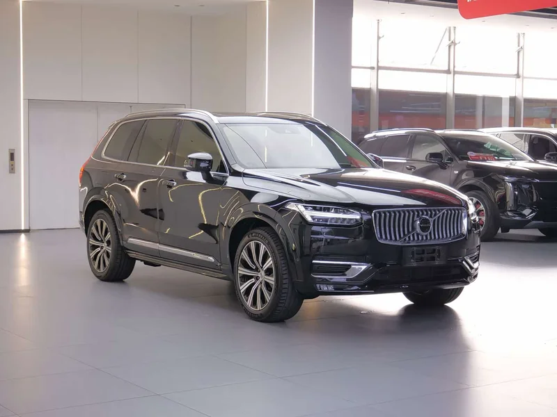 Volvo XC90 — фото 3