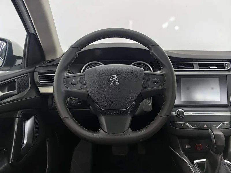 Peugeot 408 — фото 11
