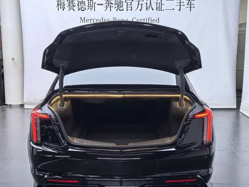 Cadillac CT5 — фото 17