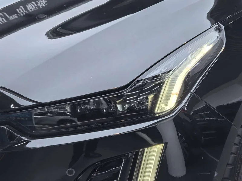 Cadillac CT5 — фото 20