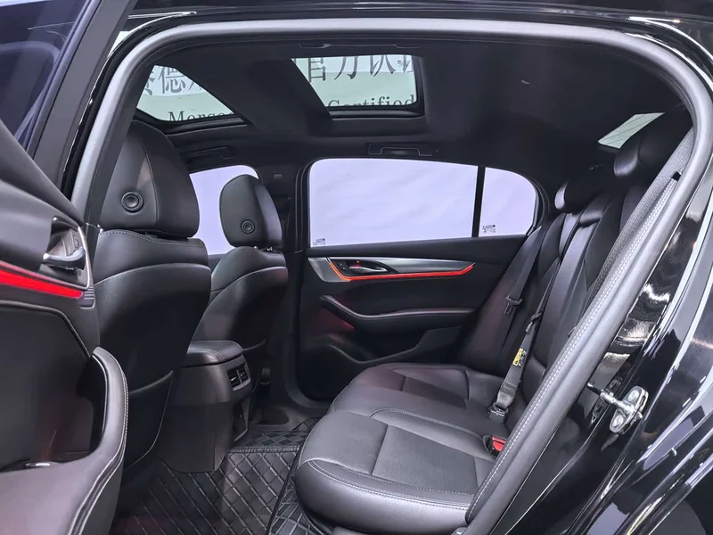 Cadillac CT5 — фото 6