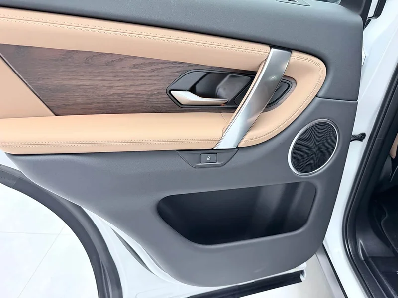 Land Rover Discovery — фото 17