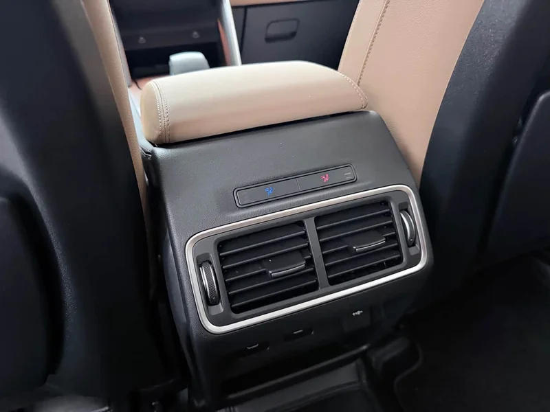 Land Rover Discovery — фото 19