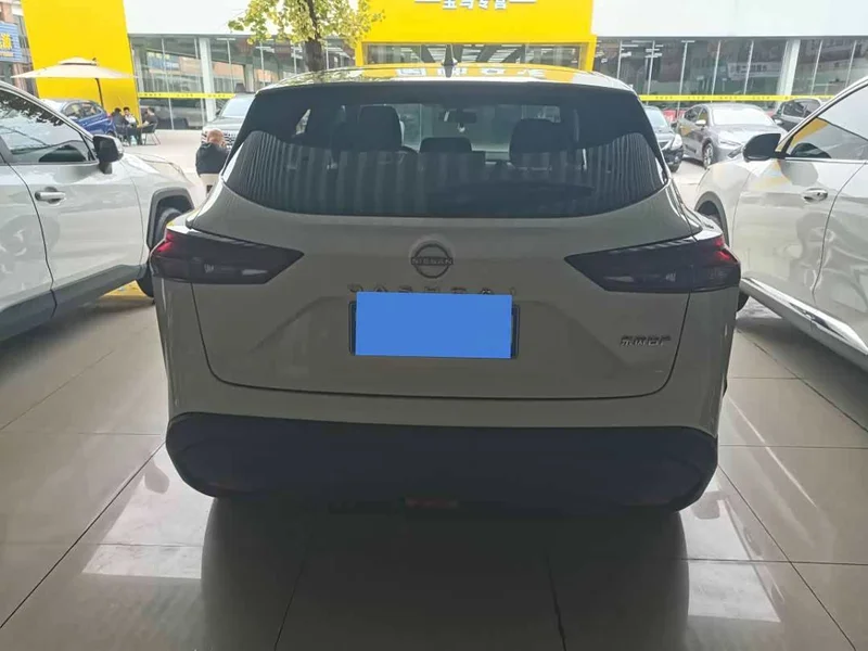 Nissan Qashqai — фото 8