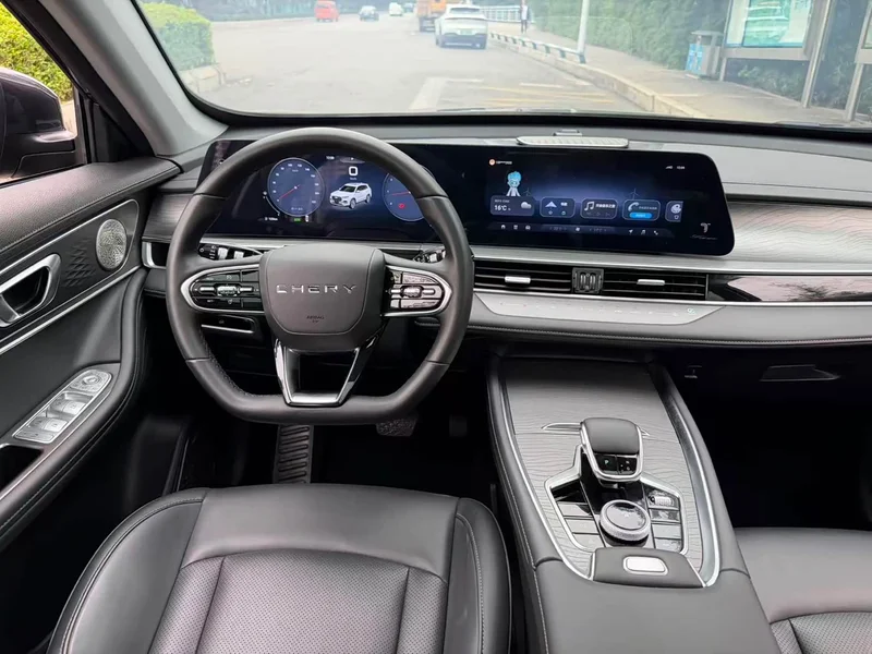 Chery Tiggo 8 Plus — фото 18