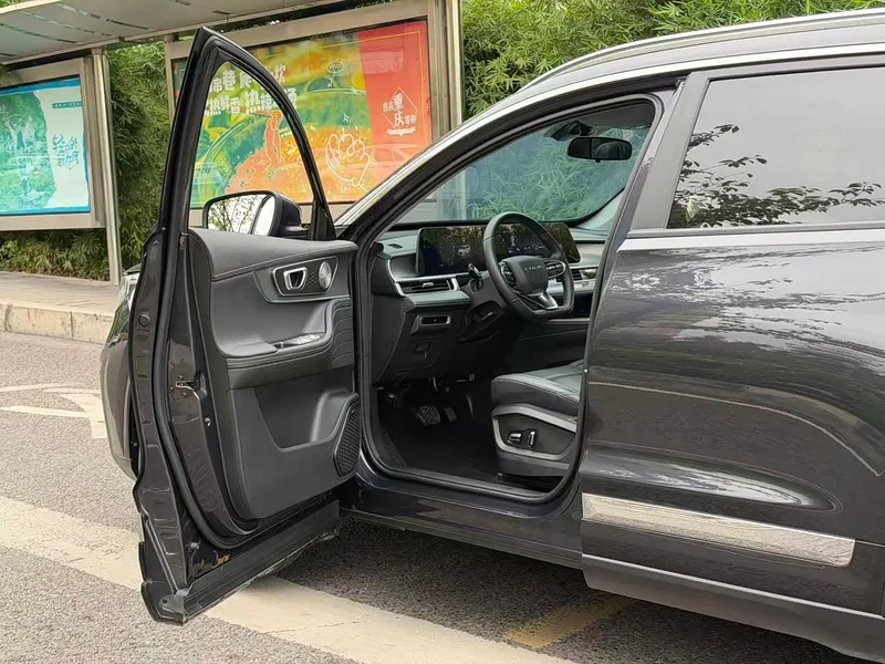 Chery Tiggo 8 Plus — фото 9