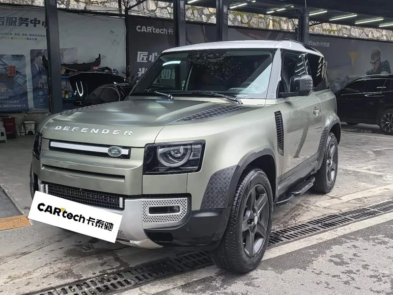 Land Rover Defender — фото 1