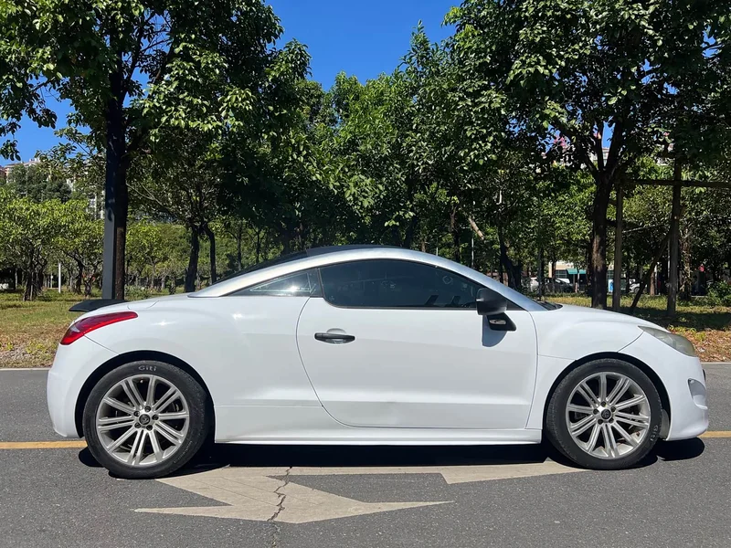 Peugeot RCZ — фото 17