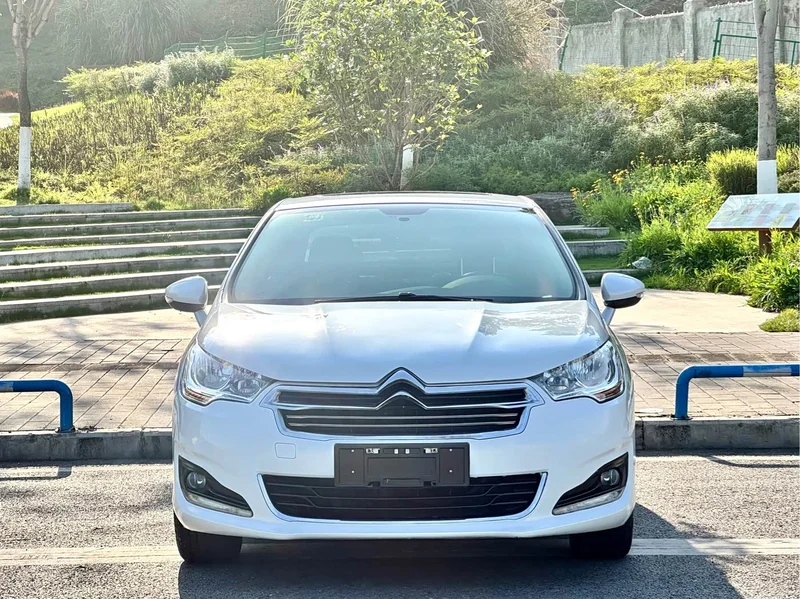 Citroën C4L — фото 2