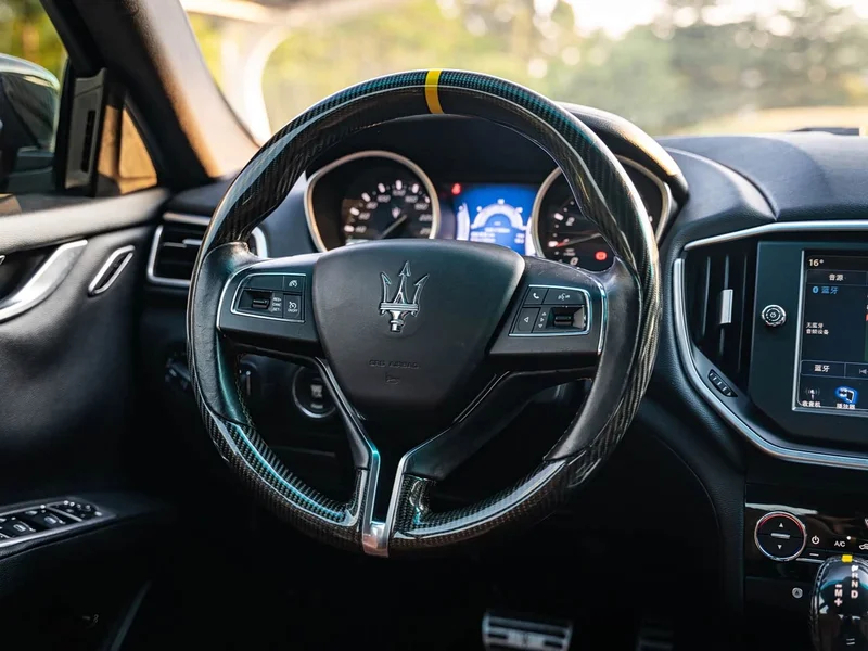 Maserati Ghibli — фото 10