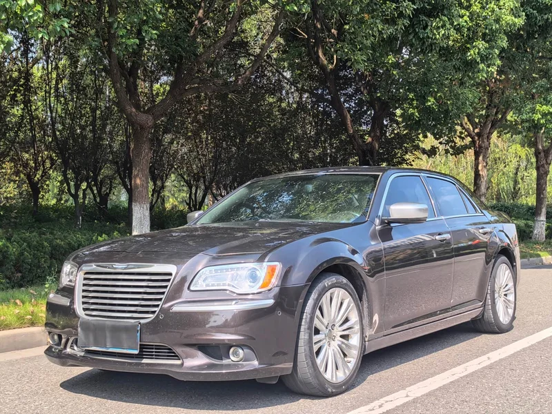 Chrysler 300C — фото 1