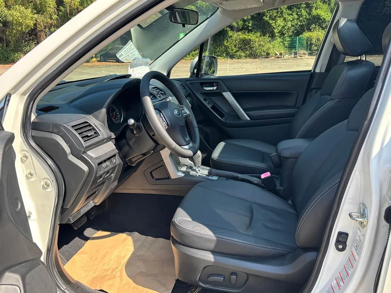 Subaru Forester — фото 4