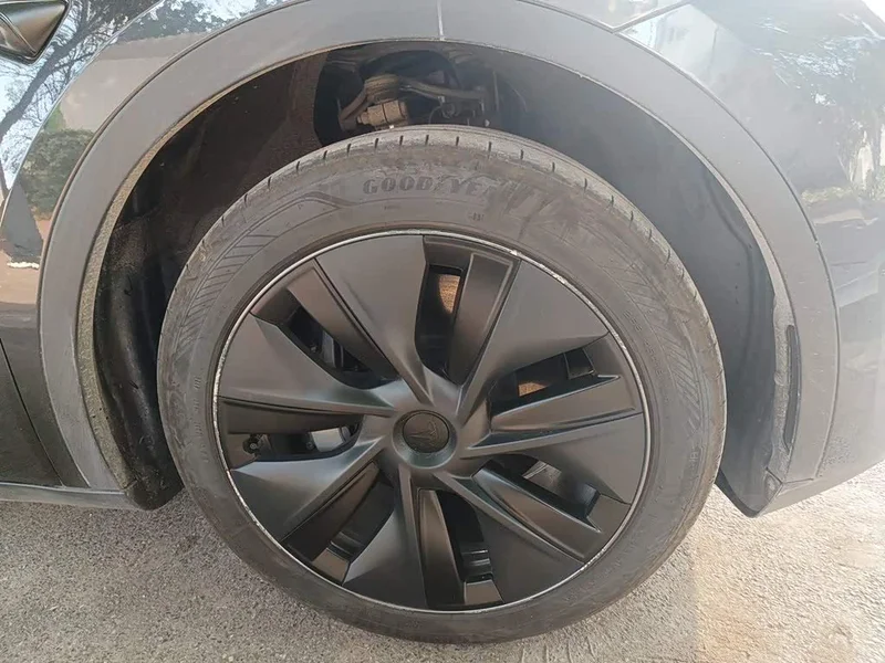 Tesla Model Y — фото 8