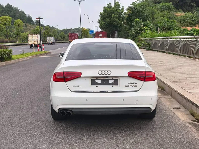 Audi A4L — фото 5
