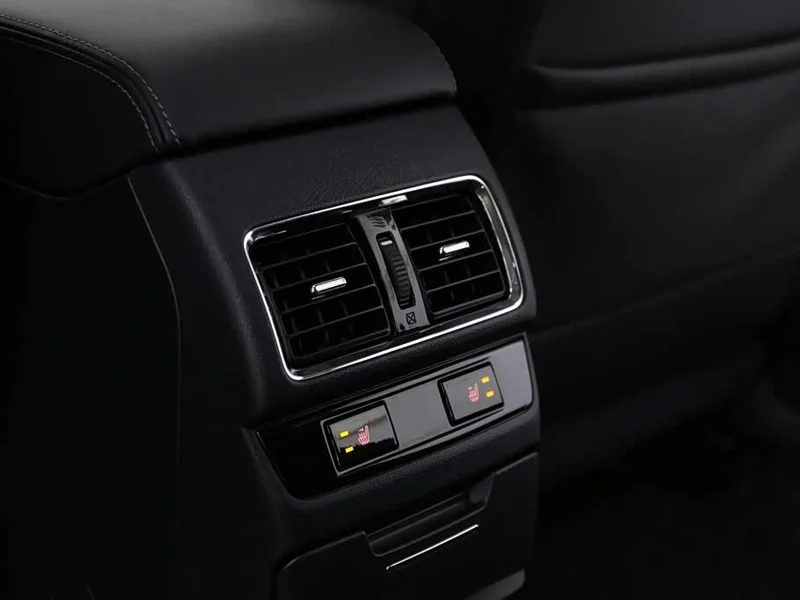 Subaru Outback — фото 16