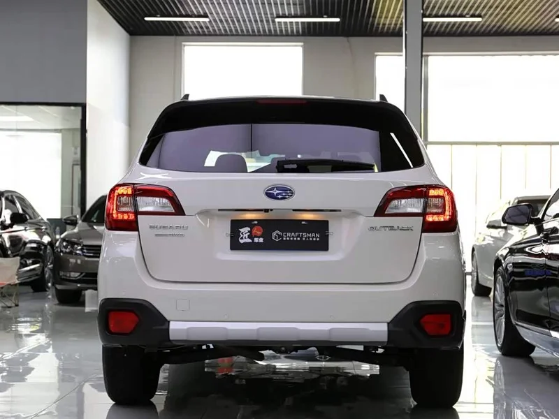 Subaru Outback — фото 22