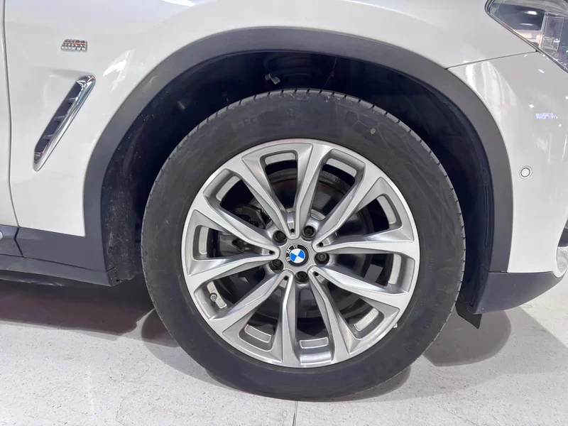 BMW X3 — фото 23
