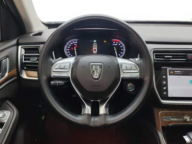 Roewe RX8 — фото 15