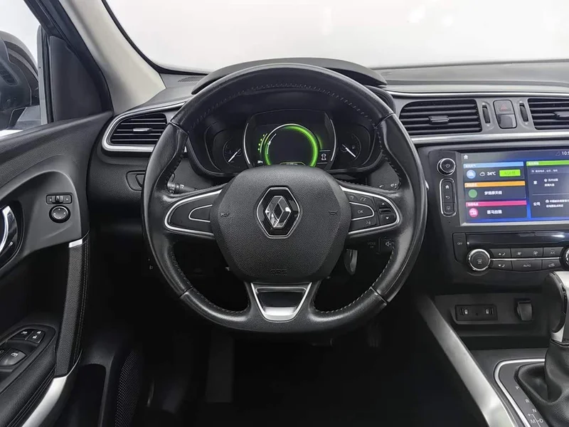 Renault Kadjar — фото 11