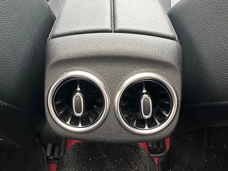 Mercedes-Benz A-Class — фото 14